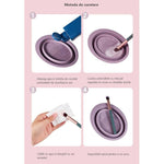 Instrucțiuni de utilizare pentru accesoriul din silicon destinat curățării pensulelor și bureților de machiaj, explicate pas cu pas.