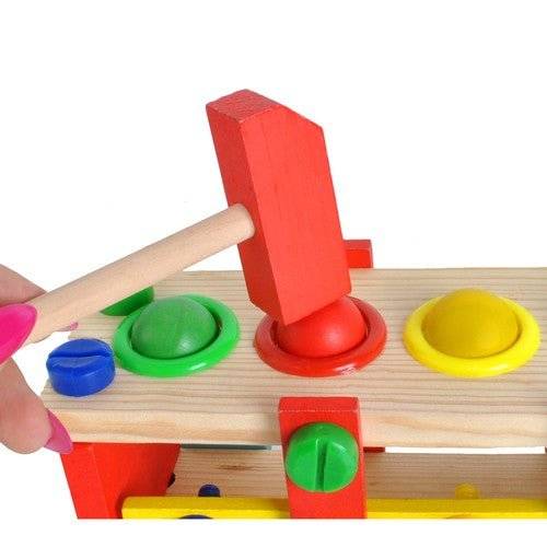 Camion de Lemn cu Suruburi pentru Dezvoltarea Creativitatii si stimularea Imaginatiei + Accesorii - Cumpara24