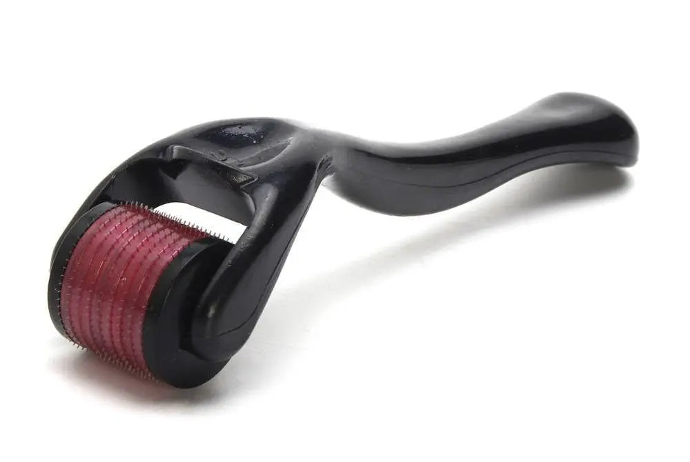 Dermaroller, Contine Capac Protector de Impuritati, 540 Ace de 0.5 mm, Unisex - Cumpara24