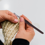 Set de Crosetat Mare 58 Piese, 21 Crosete Dimensiuni 0.6 - 6 mm, 5 Ghemuri Fire, Rigla Croitorie, Foarfece, Ace Diferite Modele, Geanta Depozitare