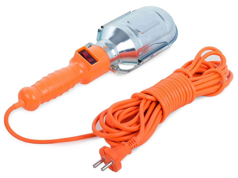 Lampa portabilă de lucru cu cablu de 10 m și priză standard, oferind mobilitate și iluminare eficientă în medii industriale și ateliere.