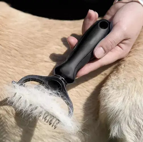 Perie Trimmer cu 2 Fete, Anti - naparlire, Descalcire blana Pisici si Caini, Negru - Cumpara24