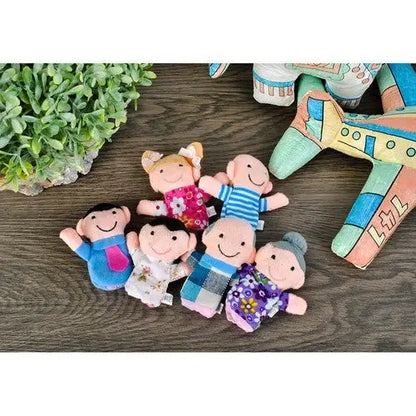 SET 6 FIGURINE MASCOTA PENTRU DEGETE - OAMENI - Cumpara24